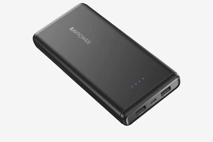 Imagen de un banco de energía RAVPower de 20,000 mAh adecuado para cargar teléfonos inteligentes y otros dispositivos